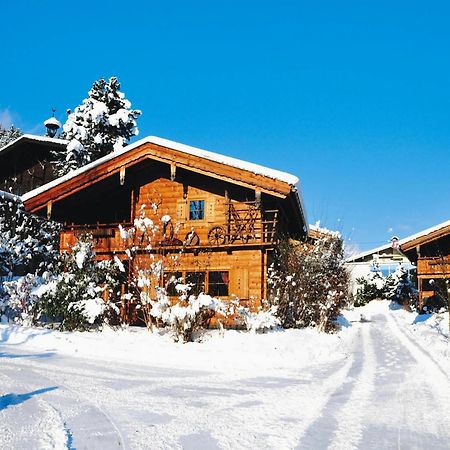 Chalets Almdorf Zillertal, Fügen Exterior foto